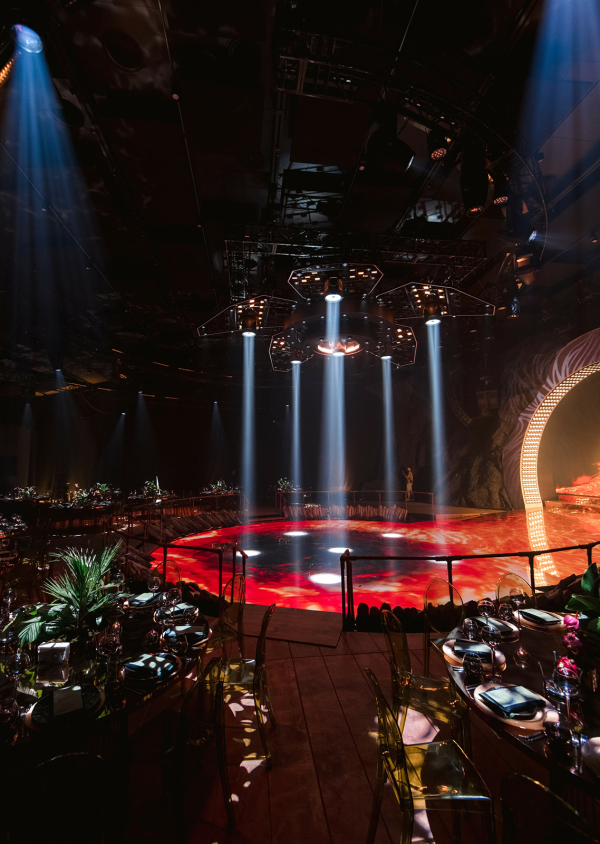 «Райский остров» в La Pino Hall в