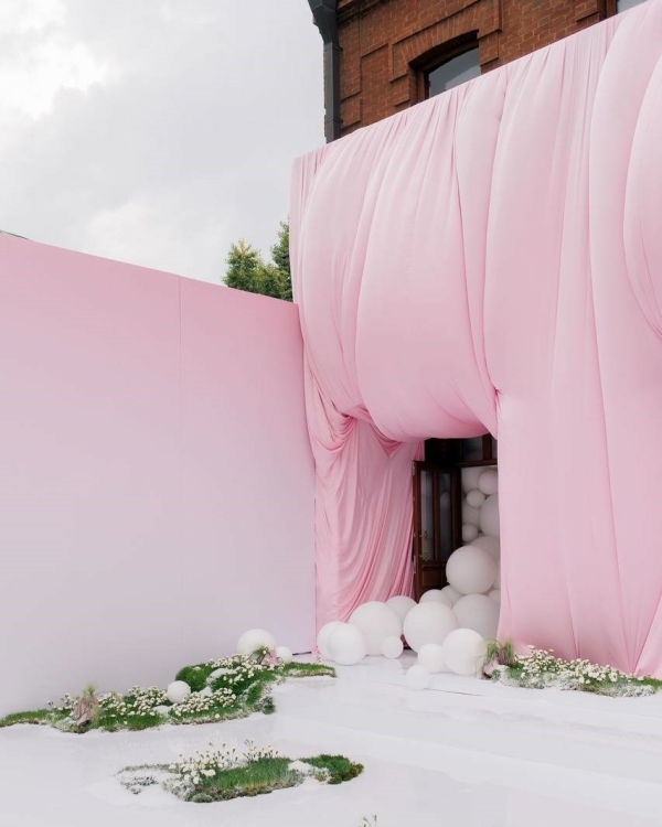 Сет-дизайн, AI и много розового. Показываем самые