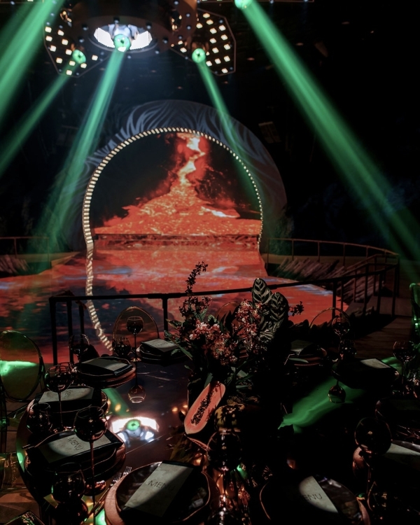 «Райский остров» в La Pino Hall в