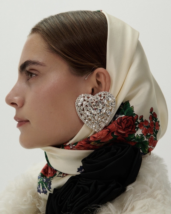 Shine Bright Like a Diamond: 25 мерцающих