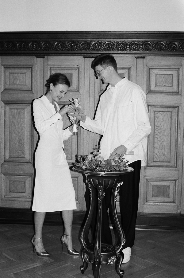 Трогательная любовь и много смеха в черно-белой