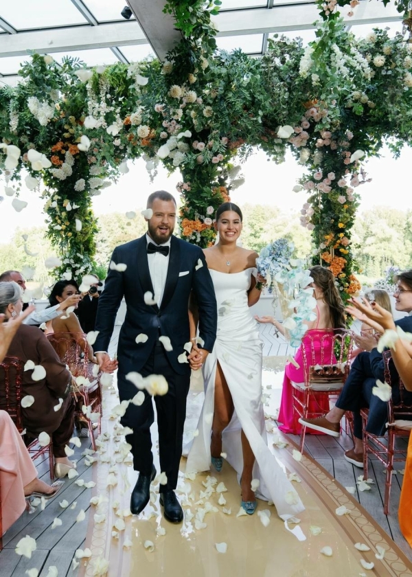 Интервью с невестой: о «Где он, а