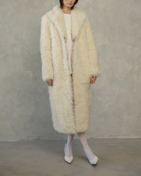 Стильная верхняя одежда для невест существует? Да,