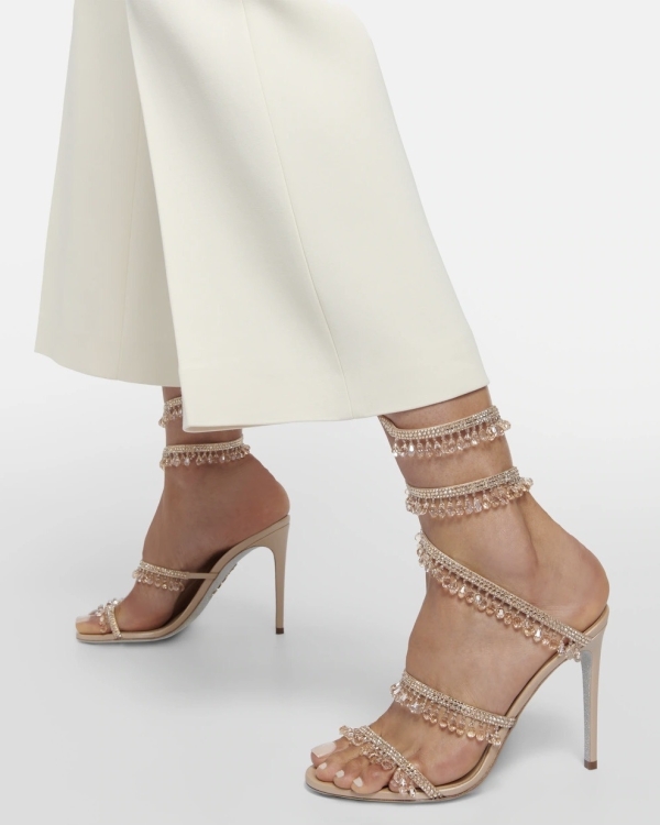 Готовь сани летом, а свадебный образ на