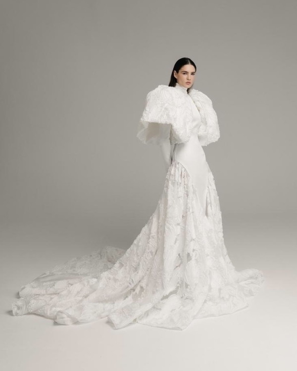 Готовь сани летом, а свадебный образ на