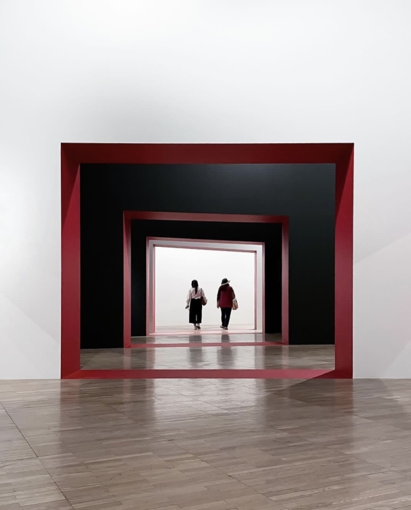 Благотворительная барахолка, испанские художники в Пушкинском и