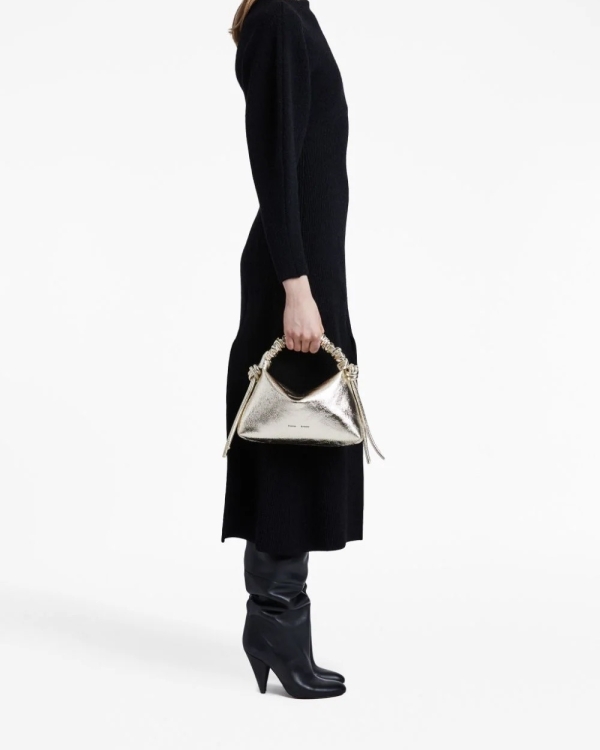 Невесты тоже носят сумки. 30 актуальных моделей