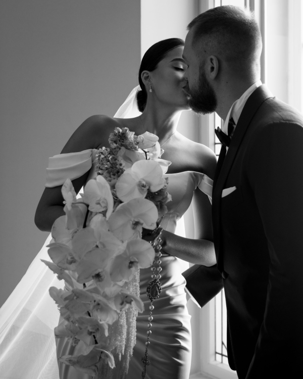 Интервью с невестой: о «Где он, а