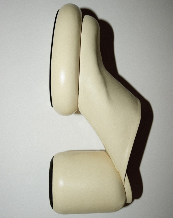 Удобные туфли на каблуке для невест: миф