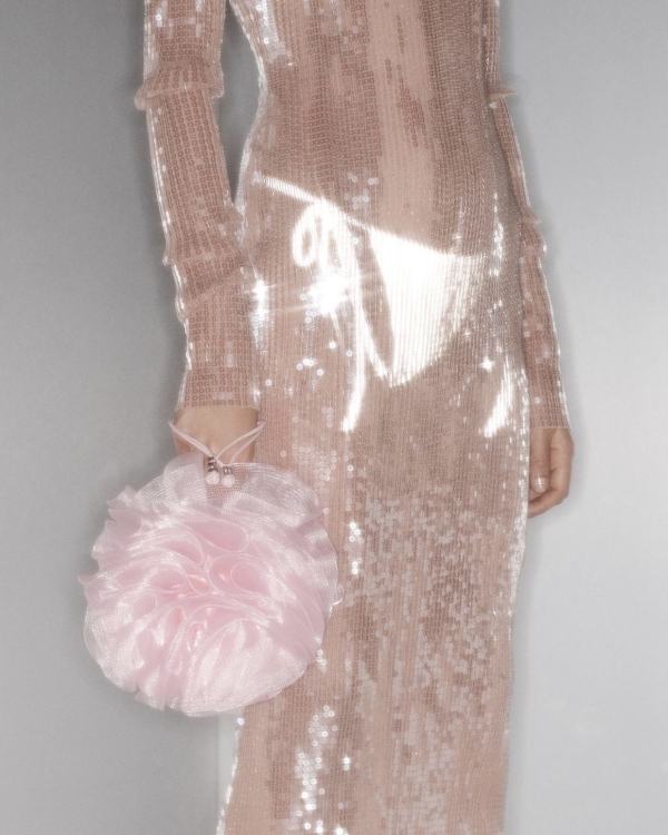 Shine Bright Like a Diamond: 25 мерцающих