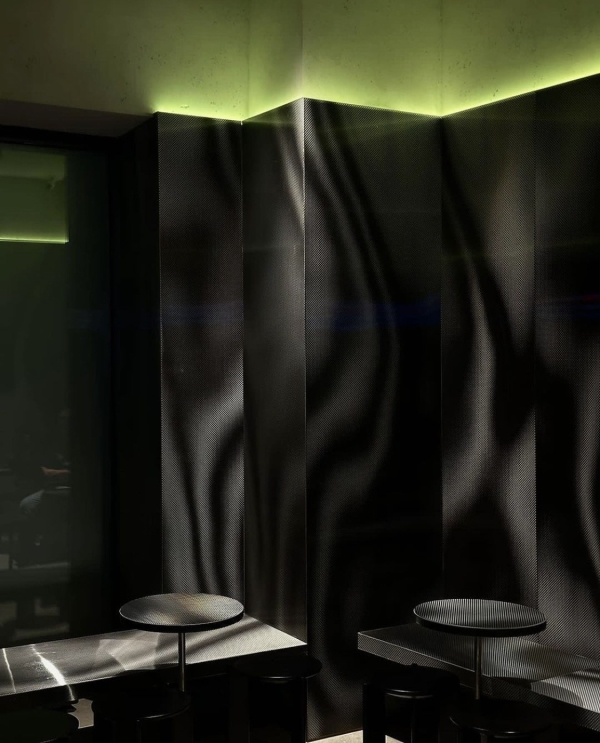 Благотворительная барахолка, испанские художники в Пушкинском и