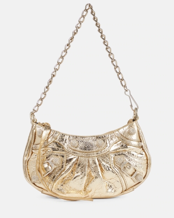 Готовь сани летом, а свадебный образ на