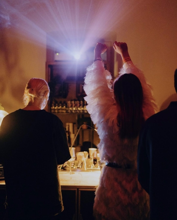 Благотворительная барахолка, испанские художники в Пушкинском и