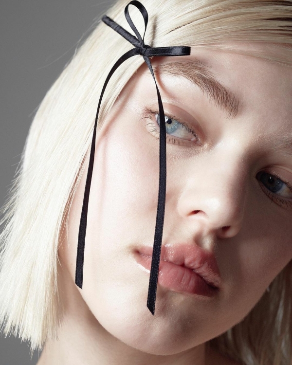 Банты в волосах — милый свадебный тренд,