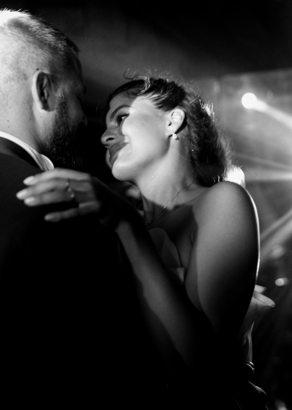 Интервью с невестой: о «Где он, а