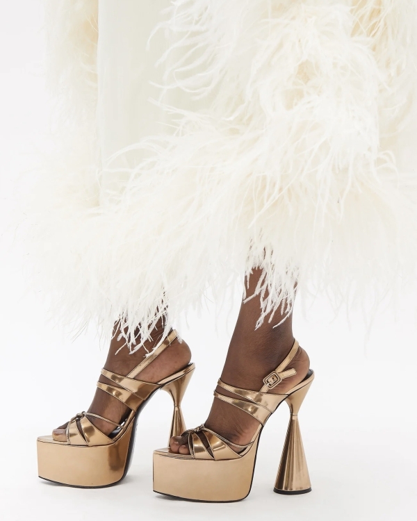 Красивым туфлям повод не нужен: 20 нарядных