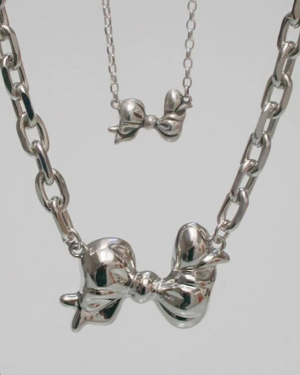 Банты: обратно в детство с новым трендом