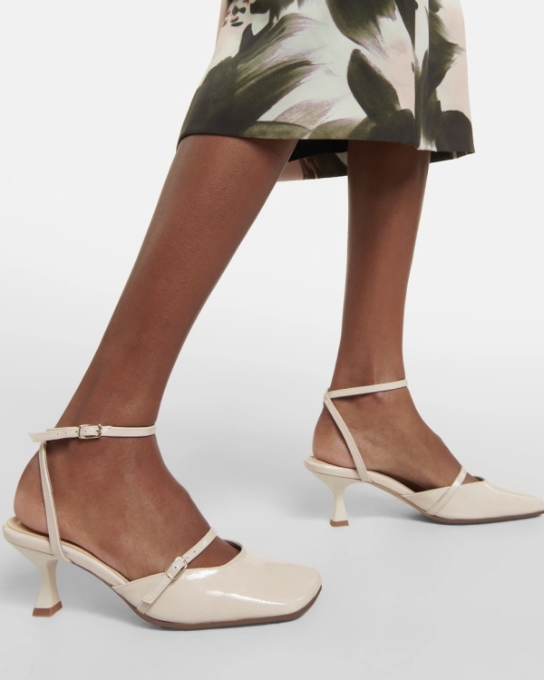 Удобные туфли на каблуке для невест: миф