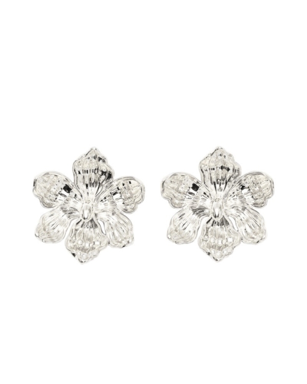 Металлик — хит сезона. Как носить самые