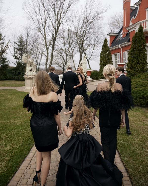 «Мы относимся к парам как к близким