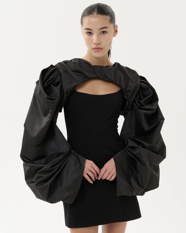 Далеко ходить не надо! Выбираем нарядные образы