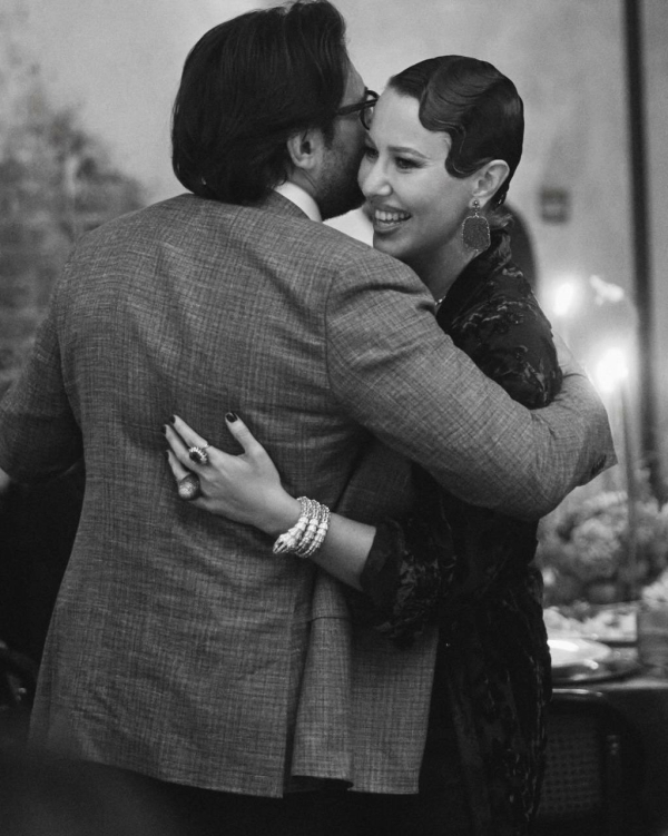 Внутри вечеринки по случаю дня рождения Ксении