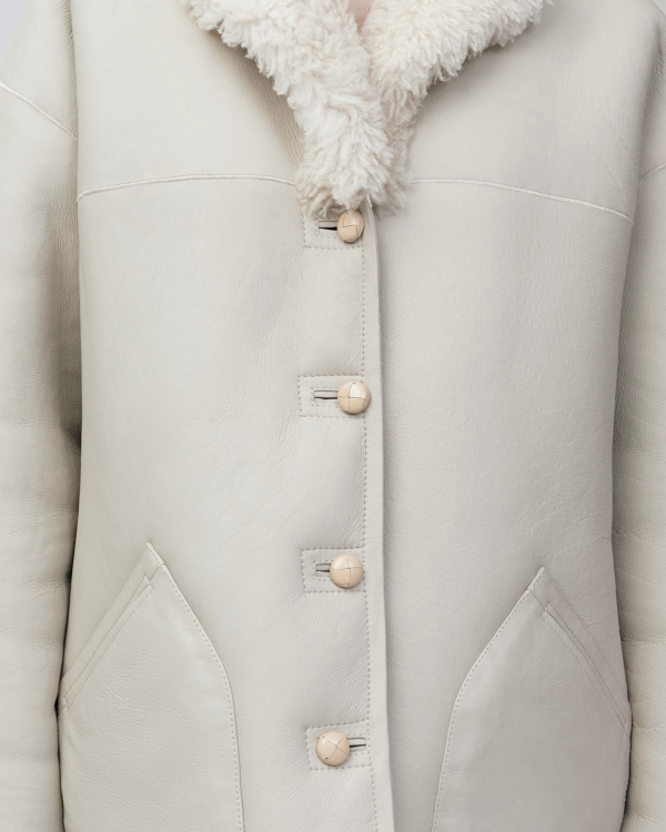 Как носить дубленки этой зимой?