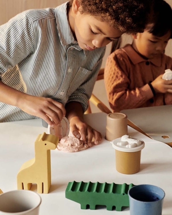 Что подарить детям на Новый год 2025?