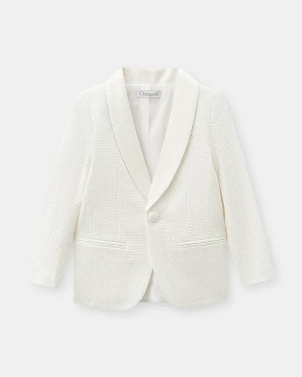 Детский новый год 2025: какую одежду выбрать?