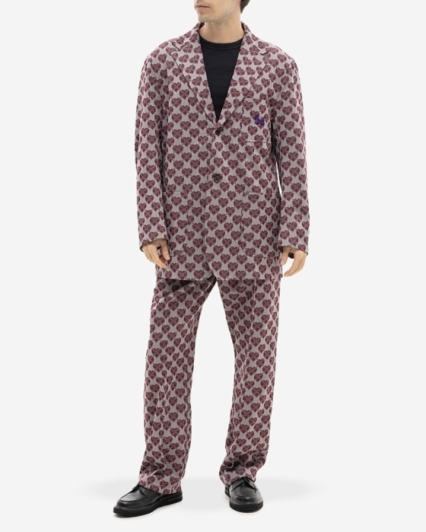 Где купить готовый мужской костюм: лучшие магазины