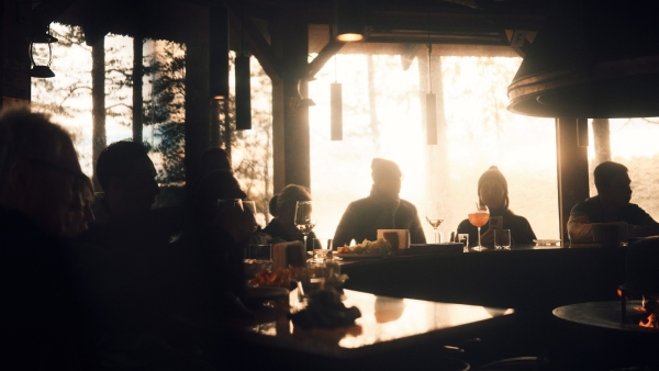 История одной свадьбы: 20 лет любви, четверо