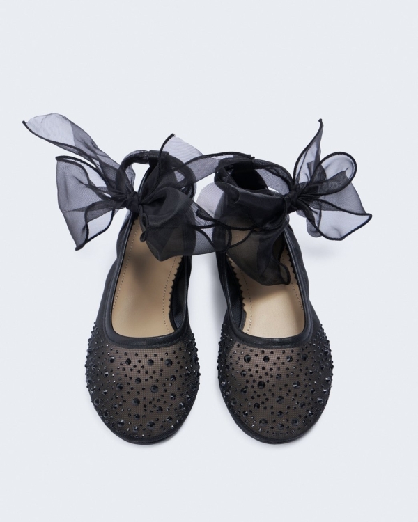 Детский новый год 2025: какую одежду выбрать?