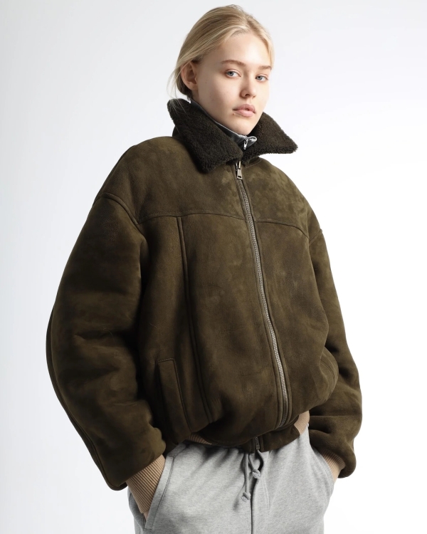 Как носить дубленки этой зимой?