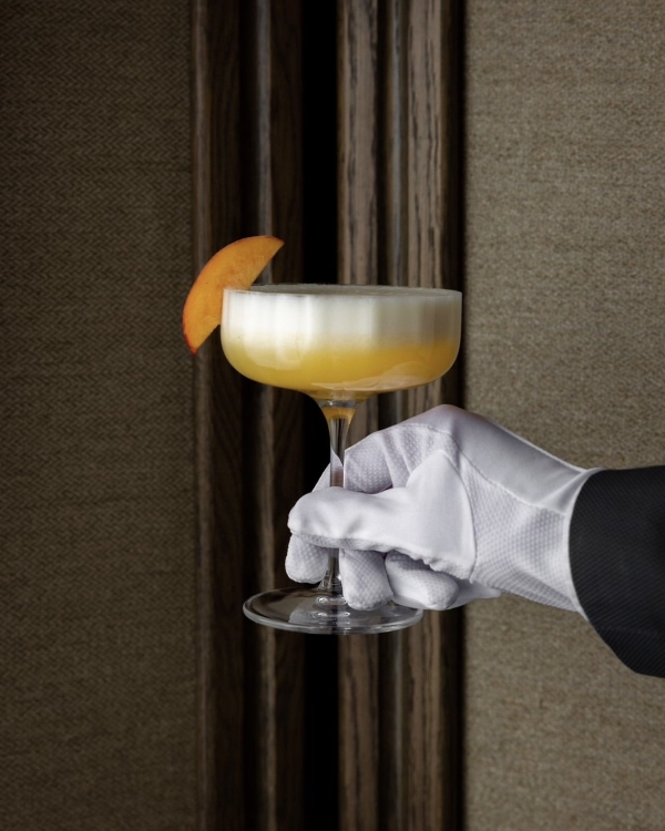 Куда не стыдно привести гостей из Италии.