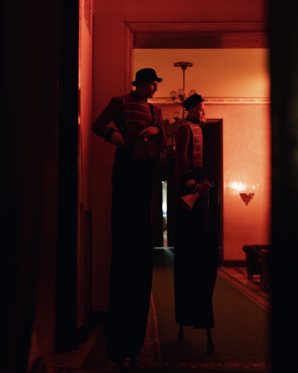 Бал в эстетике цирка? Да! Именно такой