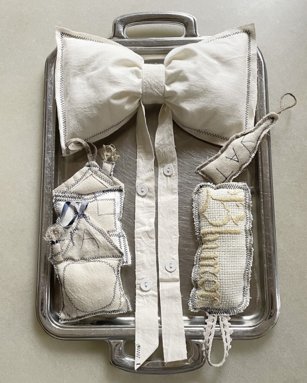 Как украсить елку на Новый год 2025?