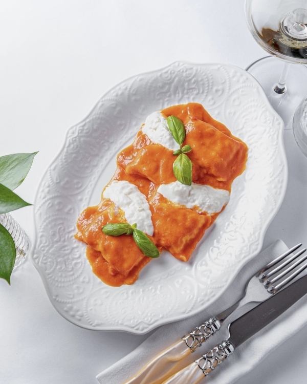 Куда не стыдно привести гостей из Италии.