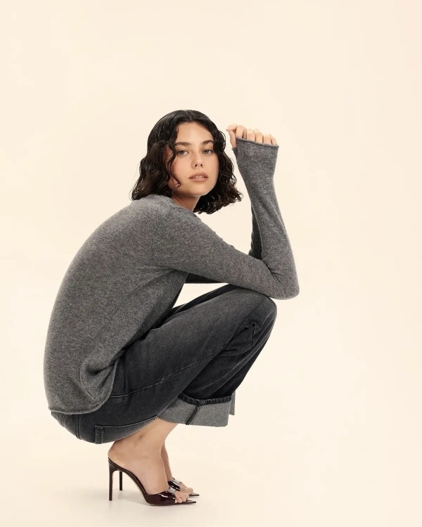 Пятьдесят оттенков серого: пополняем гардероб вещами цвета