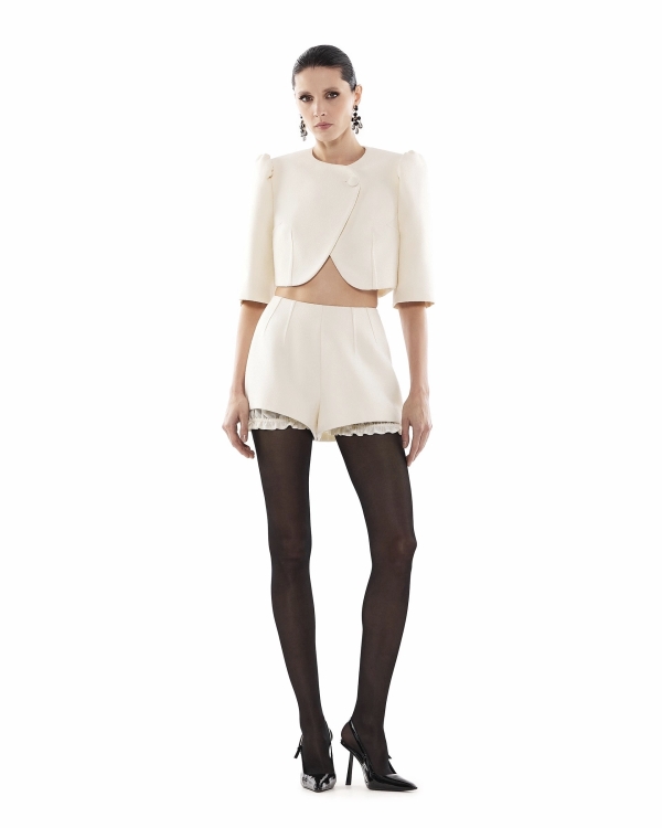 Далеко ходить не надо! Выбираем нарядные образы