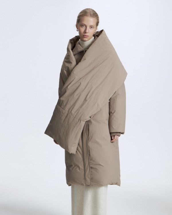 Холодно не будет! 20 модных пуховиков от