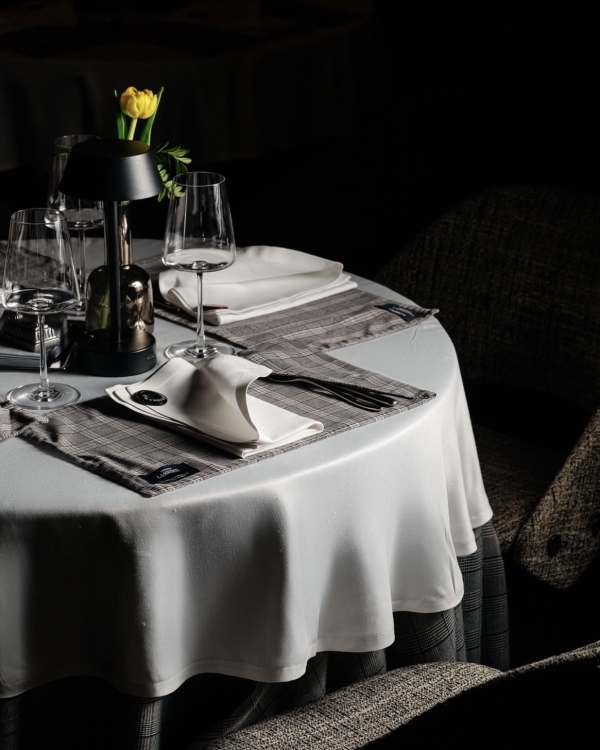 Куда не стыдно привести гостей из Италии.