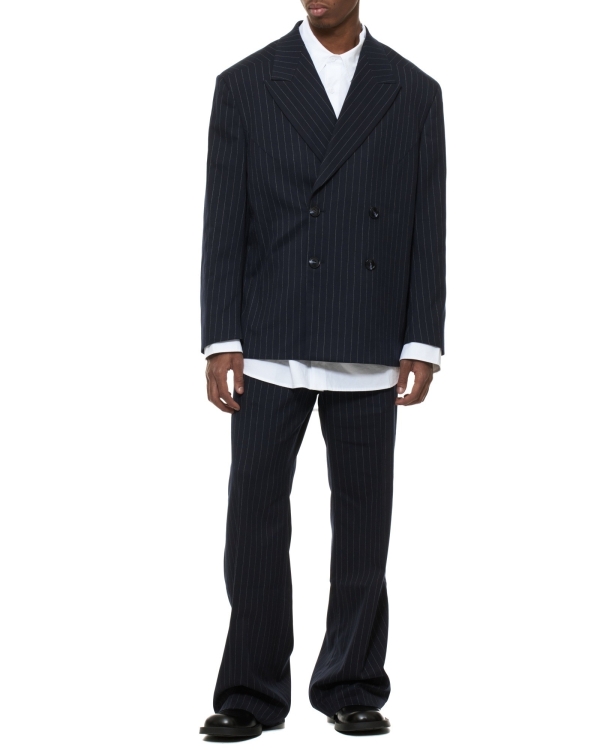 Где купить готовый мужской костюм: лучшие магазины