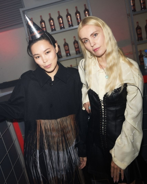 Танцевать на парковке до упаду? Если так,