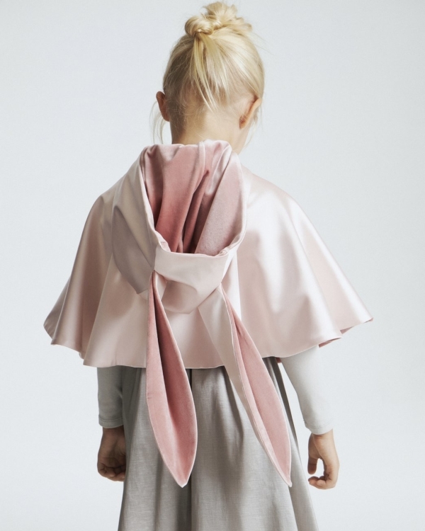 Детский новый год 2025: какую одежду выбрать?