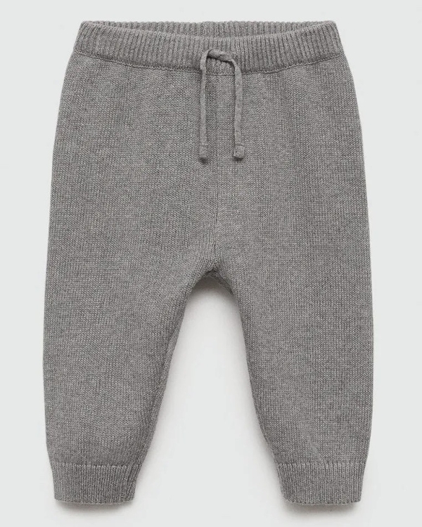 Детский новый год 2025: какую одежду выбрать?