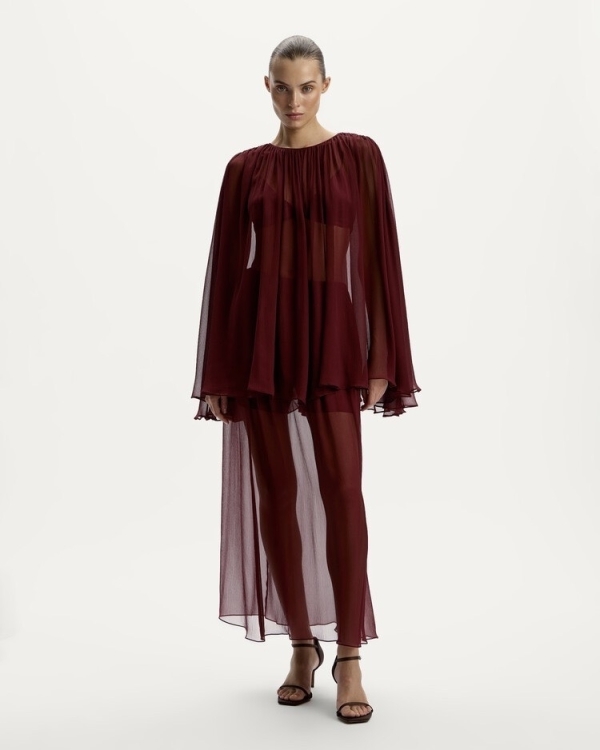 Далеко ходить не надо! Выбираем нарядные образы