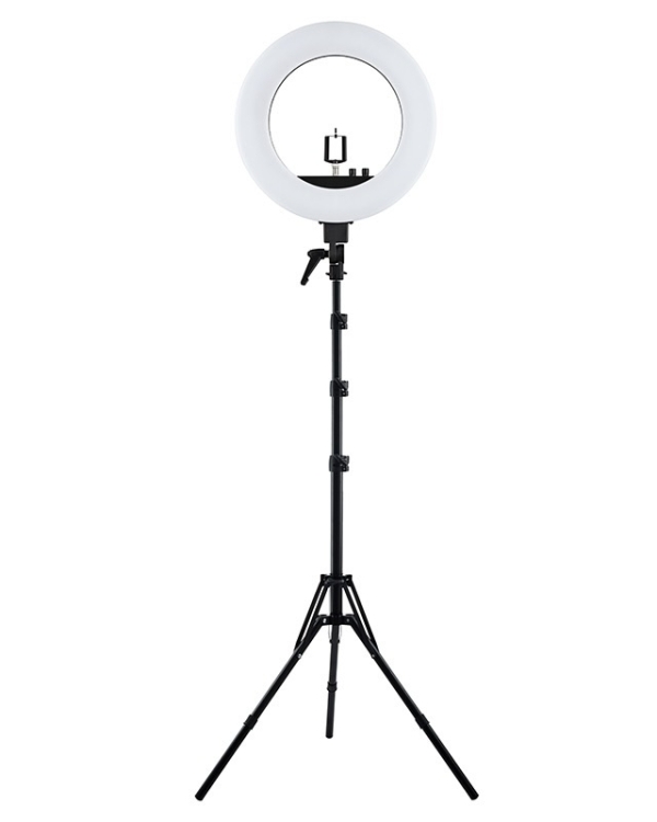 Не так прост, как кажется. Что подарить