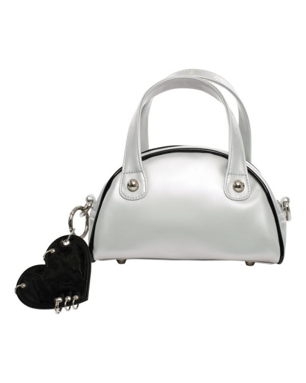 Металлик — хит сезона. Как носить самые