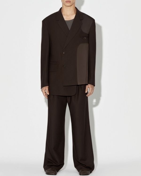 Где купить готовый мужской костюм: лучшие магазины