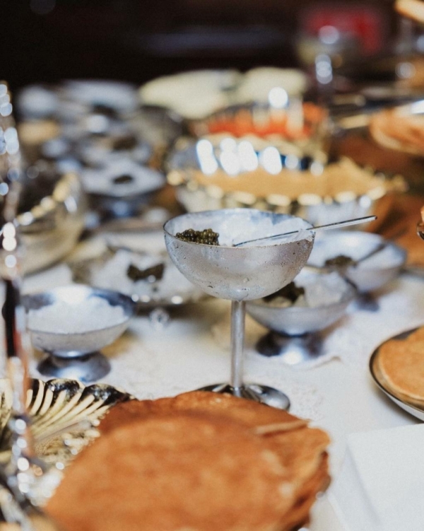 Закрытый гастроном «Елисеевский» открыл свои двери —